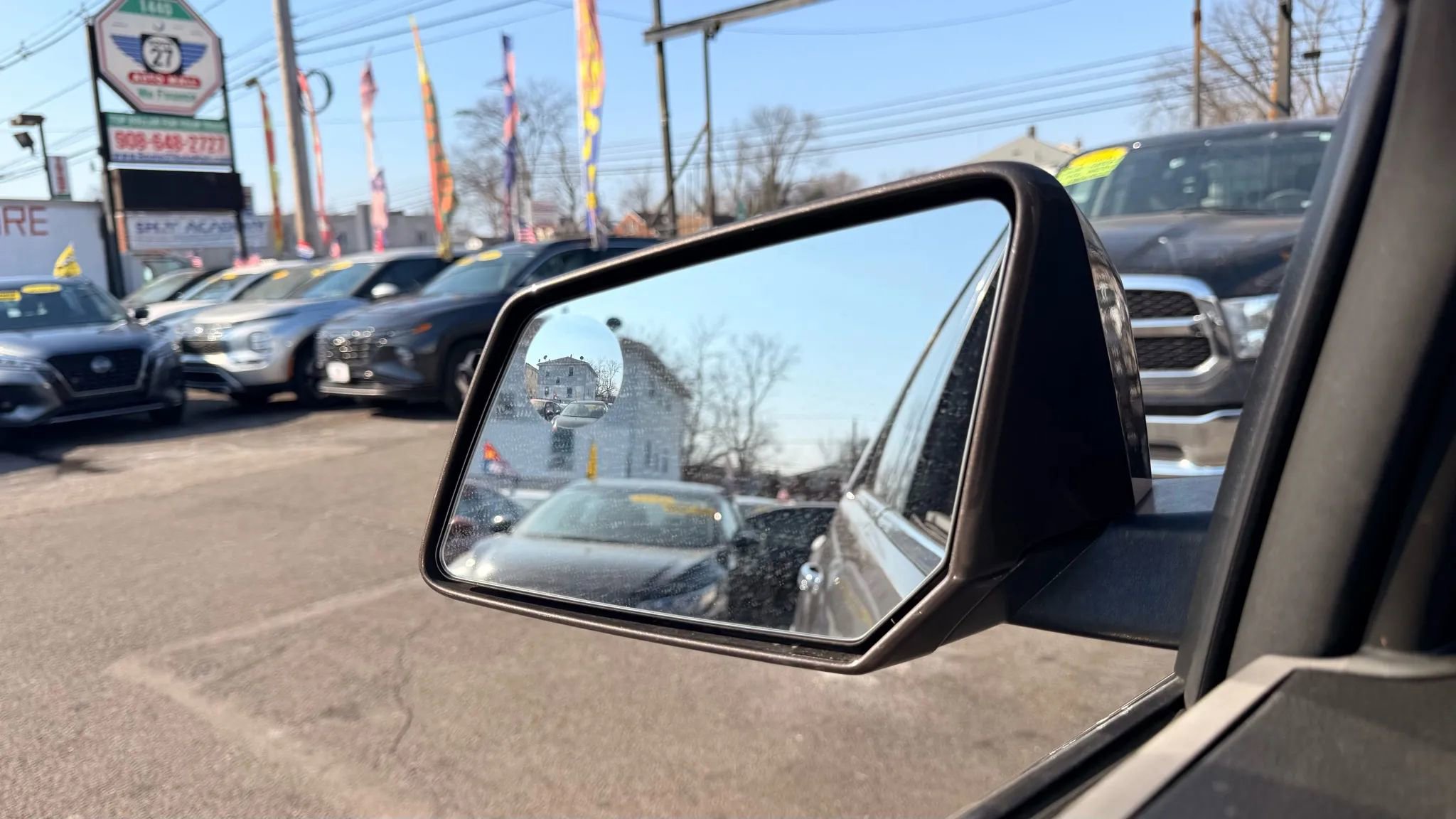 Used 2012 GMC Acadia SLT image 26