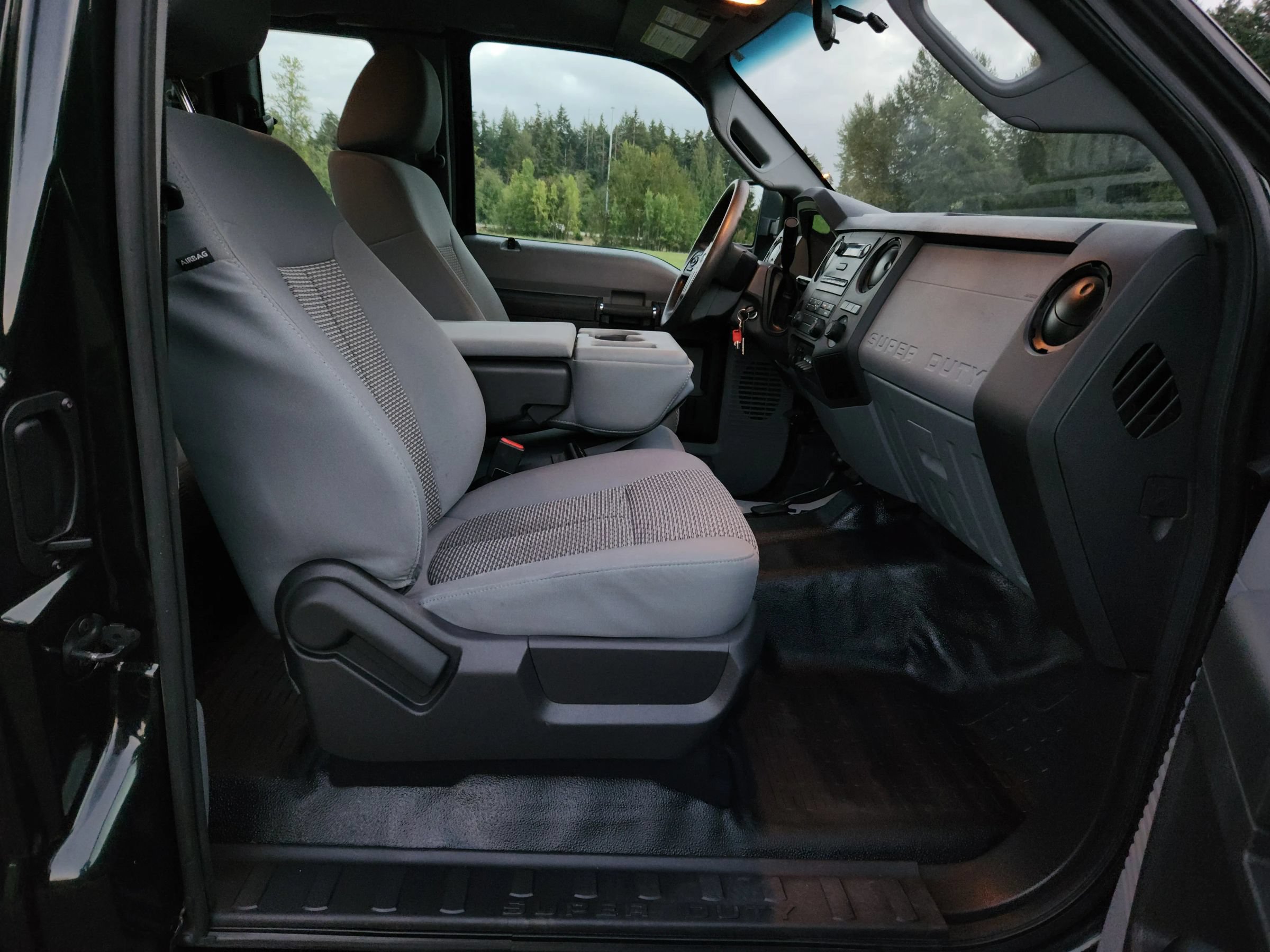 Used 2015 Ford F350 XL w/ Power Equipment Group AWD/4WD image 12