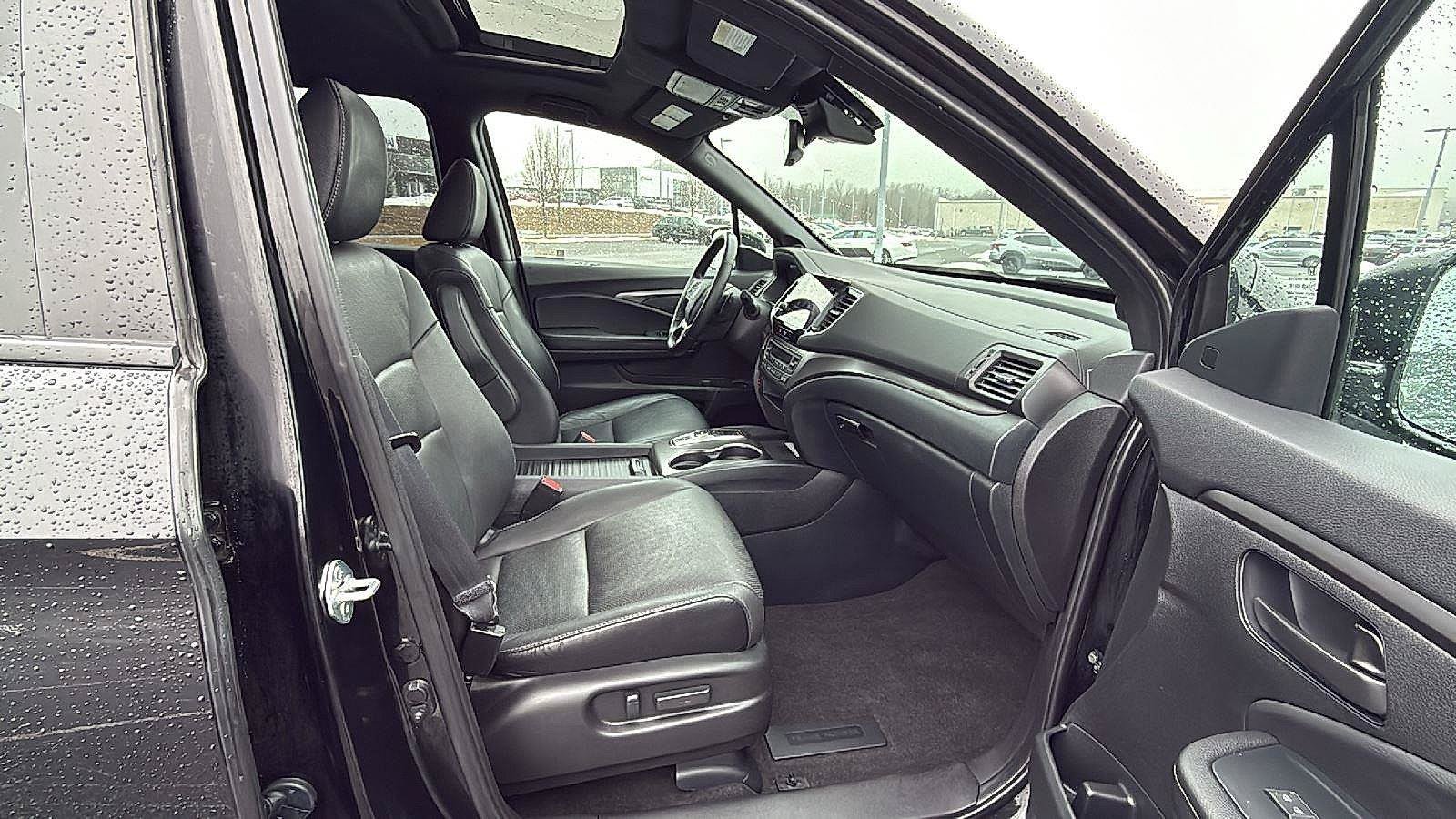Used 2023 Honda Passport EX-L image 19