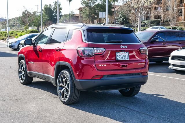 Used 2025 Jeep Compass Limited image 5