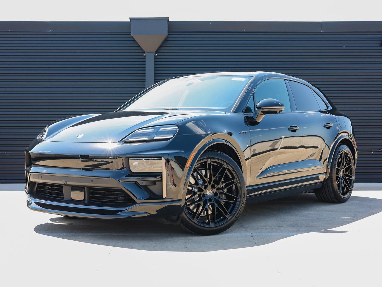 New 2025 Porsche Macan Turbo Electric