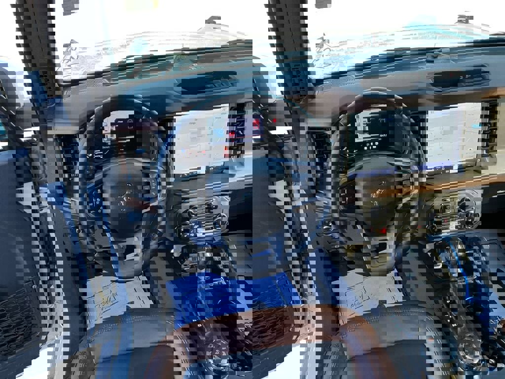 Used 2023 Ford Bronco Outer Banks image 12