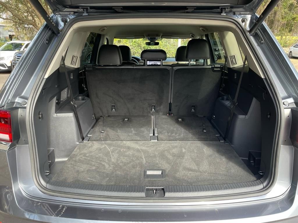 Certified 2025 Volkswagen Atlas SE image 25