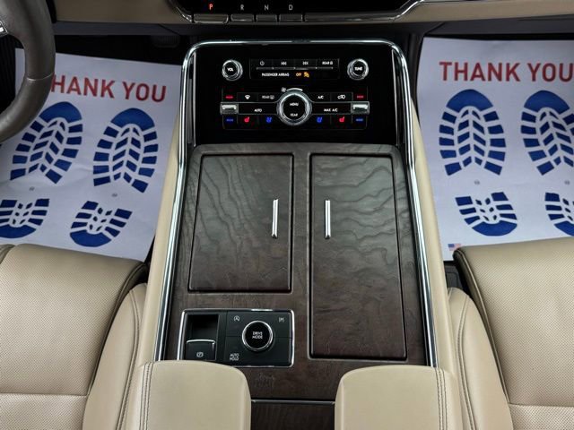 Used 2024 Lincoln Navigator Premiere image 33