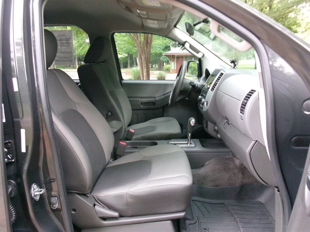 Used 2015 Nissan Xterra S w/ Value Package RWD image 16