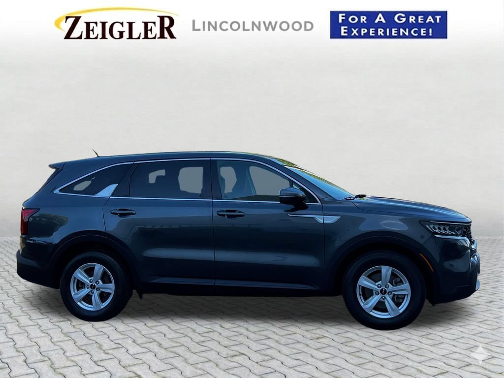 Used 2022 Kia Sorento LX FWD image 7