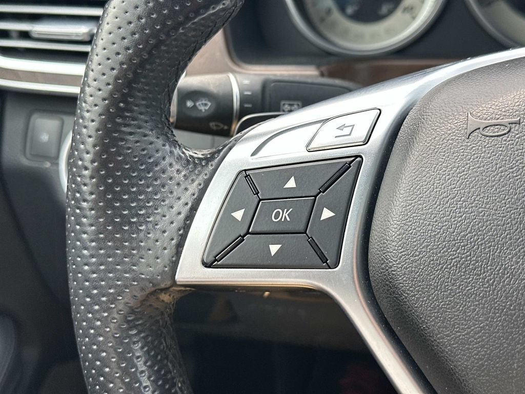 Used 2014 Mercedes-Benz E 350 4MATIC Sedan image 22