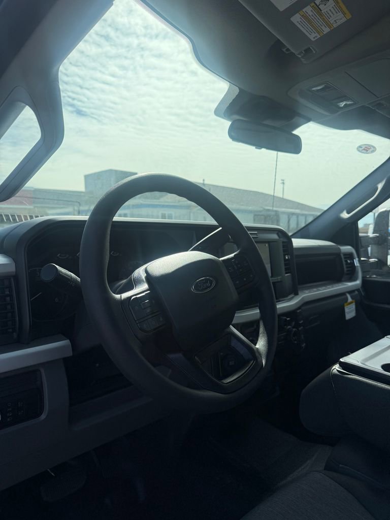 New 2026 Ford F550 4x4 Supercab Super Duty image 8
