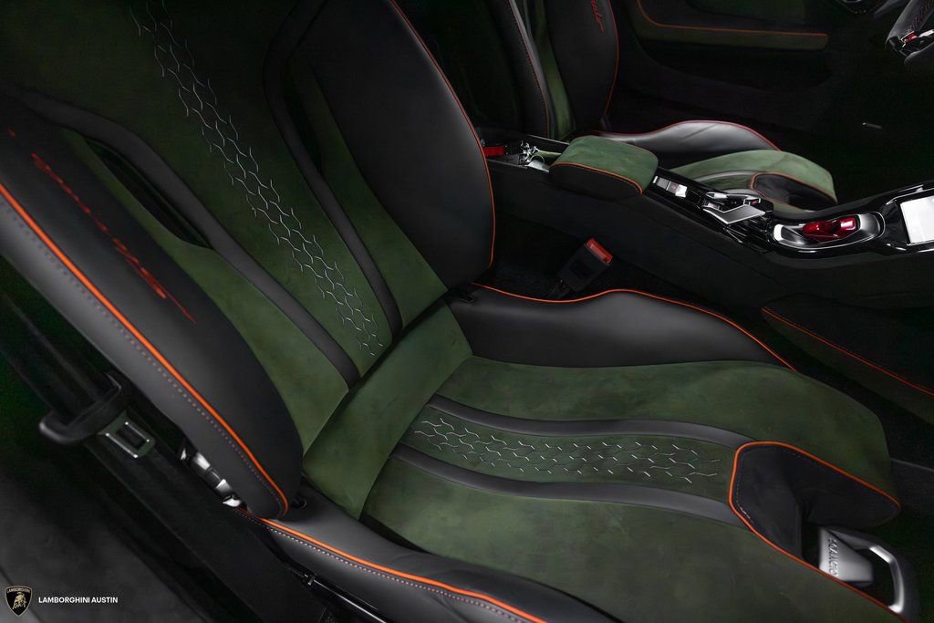 Used 2024 Lamborghini Huracan Sterrato image 44