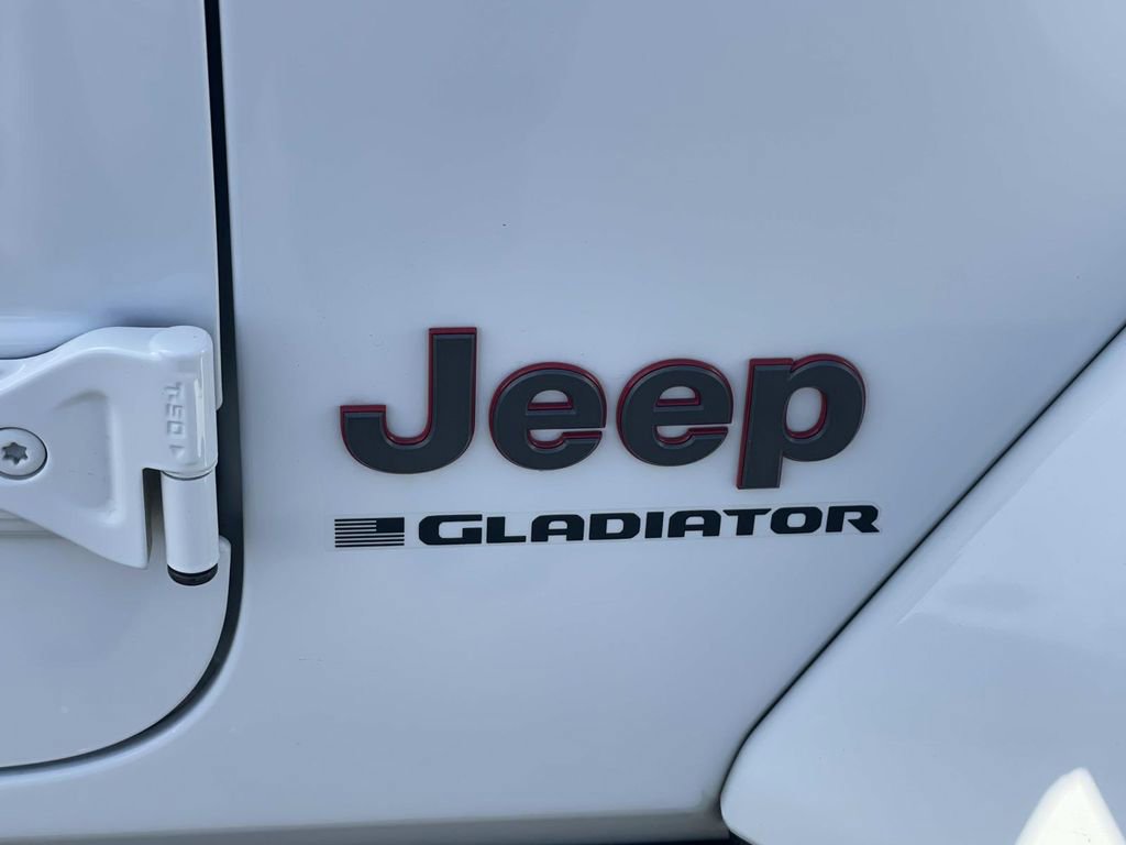 Used 2023 Jeep Gladiator Rubicon w/ LED Lighting Group AWD/4WD image 30