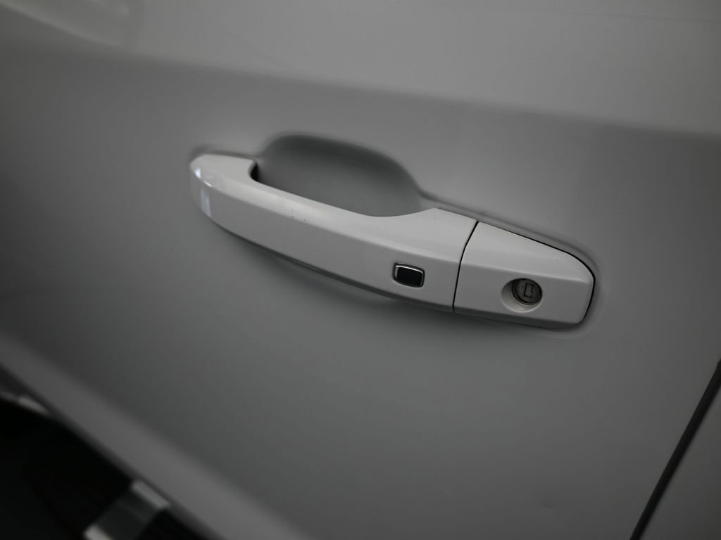 Used 2023 Chevrolet Silverado 1500 LT image 34