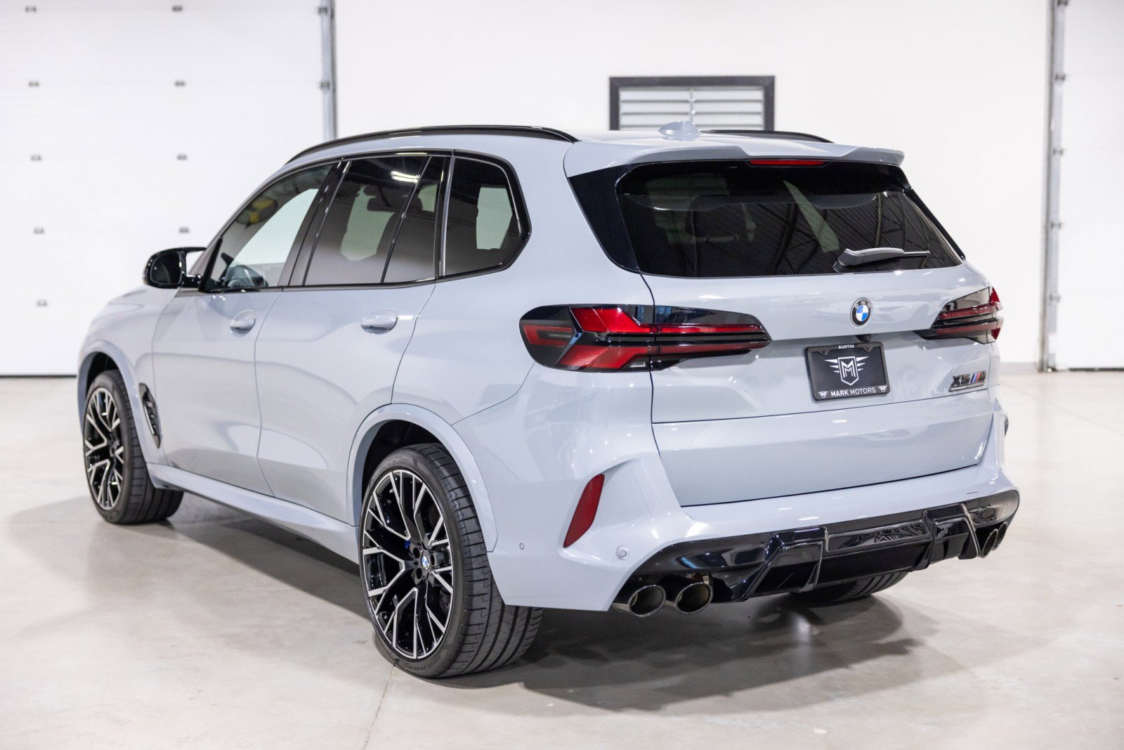 Used 2026 BMW X5 M Competition w/ Executive Package image 7