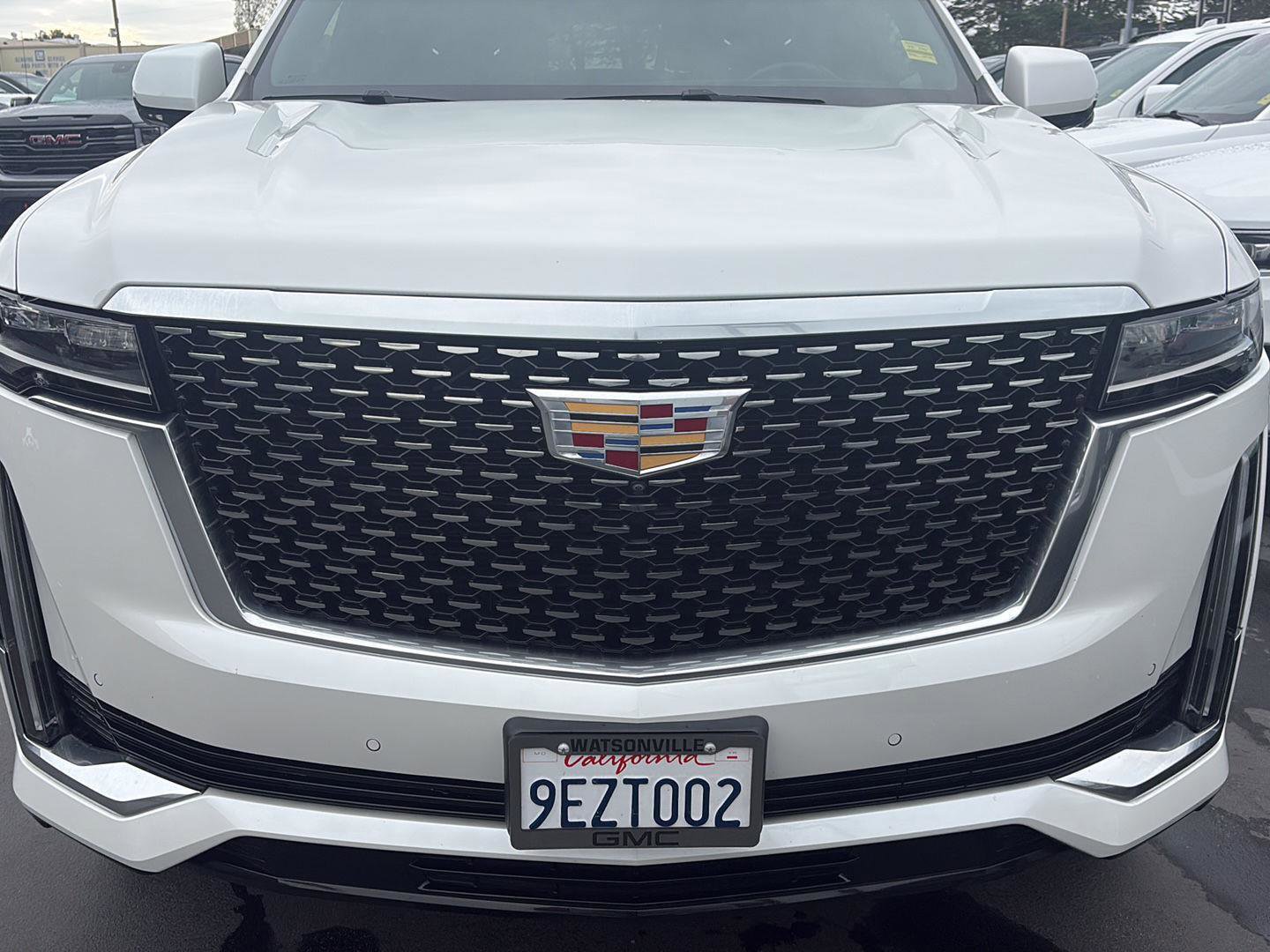 Used 2023 Cadillac Escalade Premium Luxury w/ Performance Package AWD/4WD image 17