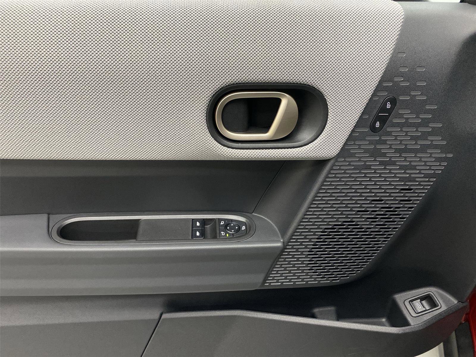 Certified 2025 MINI Cooper S image 19