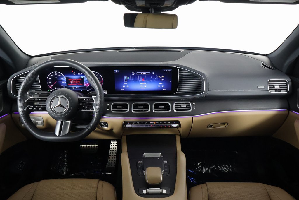 Used 2024 Mercedes-Benz GLS 450 4MATIC image 8