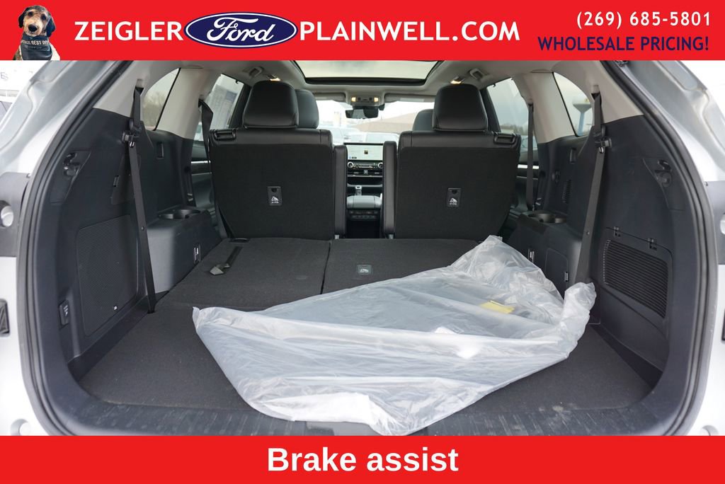 Used 2025 Toyota Highlander Platinum image 10