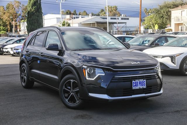 New 2026 Kia Niro EX FWD image 2