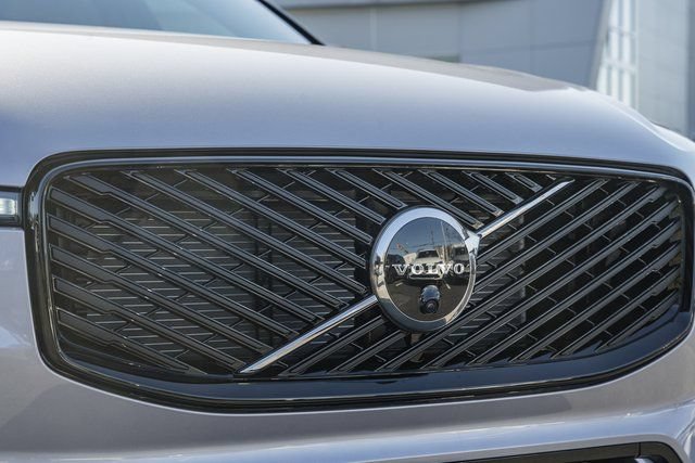 Used 2026 Volvo XC60 T8 Plus AWD/4WD image 12