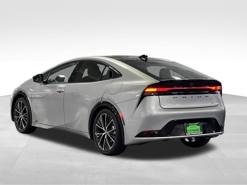 New 2027 Toyota Prius Limited AWD/4WD image 3