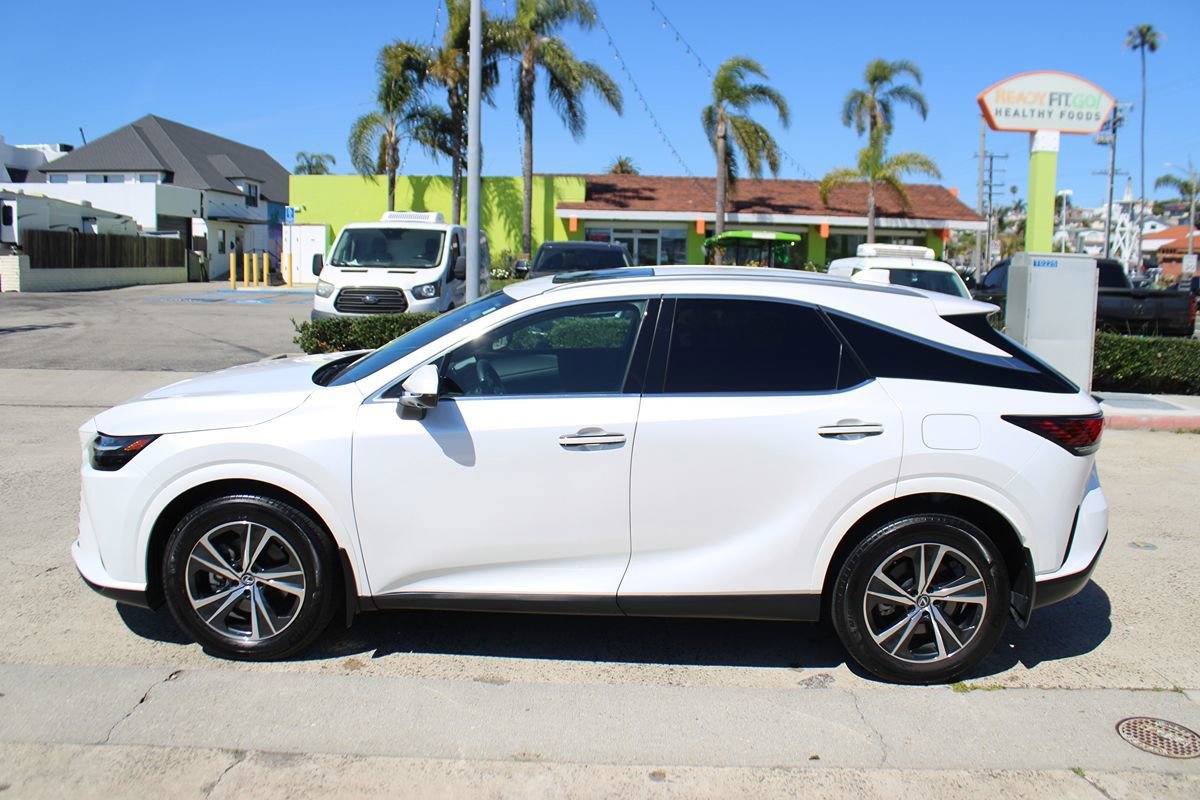 Used 2024 Lexus RX 350 Premium w/ Convenience Package image 2