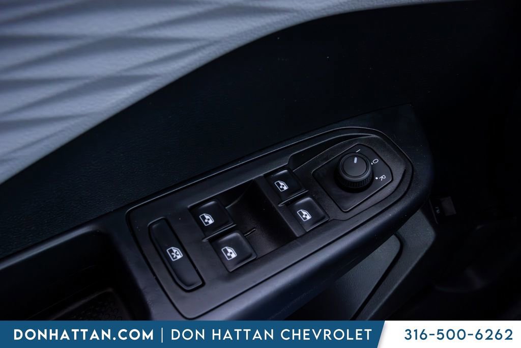 Used 2024 Volkswagen Taos S w/ MDO Package FWD image 11