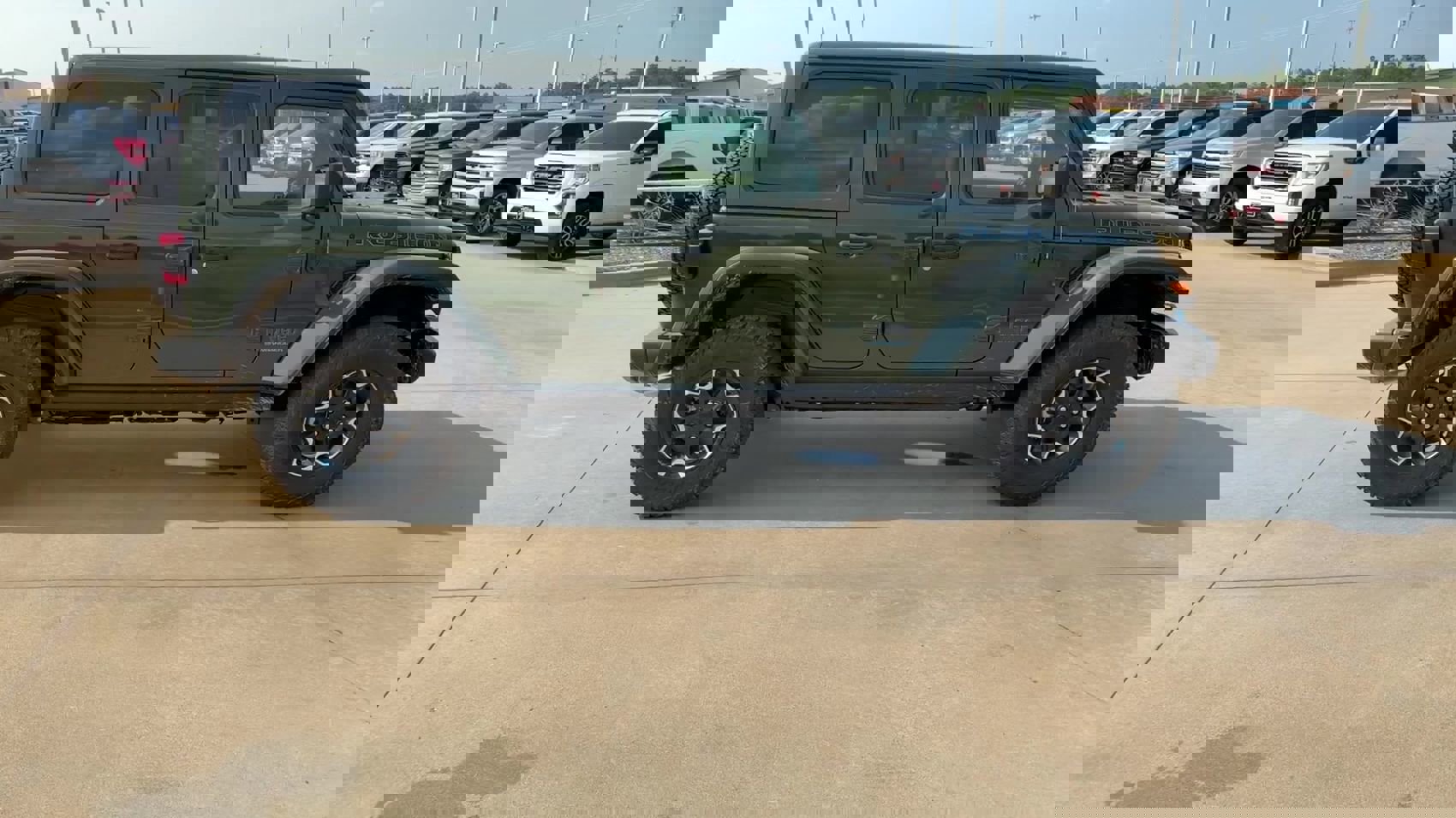 New 2023 Jeep Wrangler Unlimited Rubicon 4xe w/ Cold Weather Group image 9