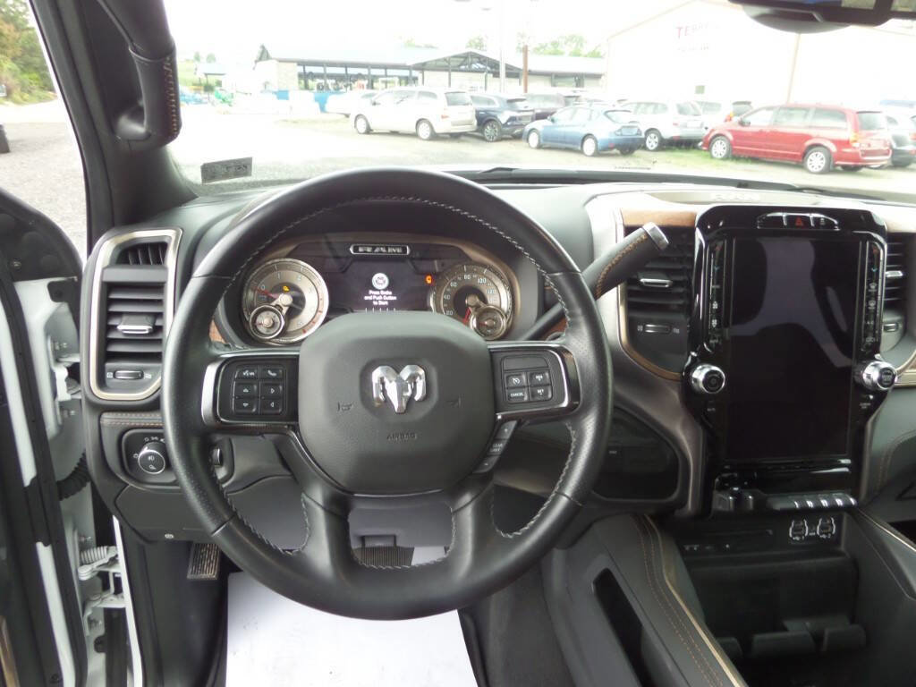 Used 2019 RAM 3500 Limited image 11