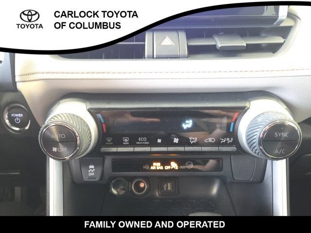 Used 2025 Toyota RAV4 XLE AWD/4WD image 26