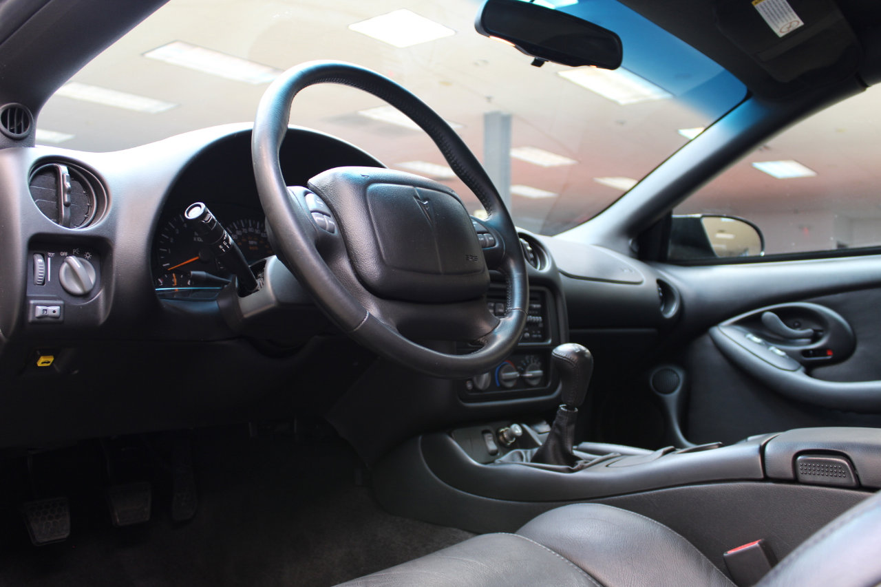 Used 2000 Pontiac Firebird Formula image 39