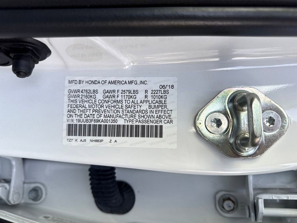 Used 2019 Acura TLX 3.5L Technology Pkg w/A-Spec P image 18