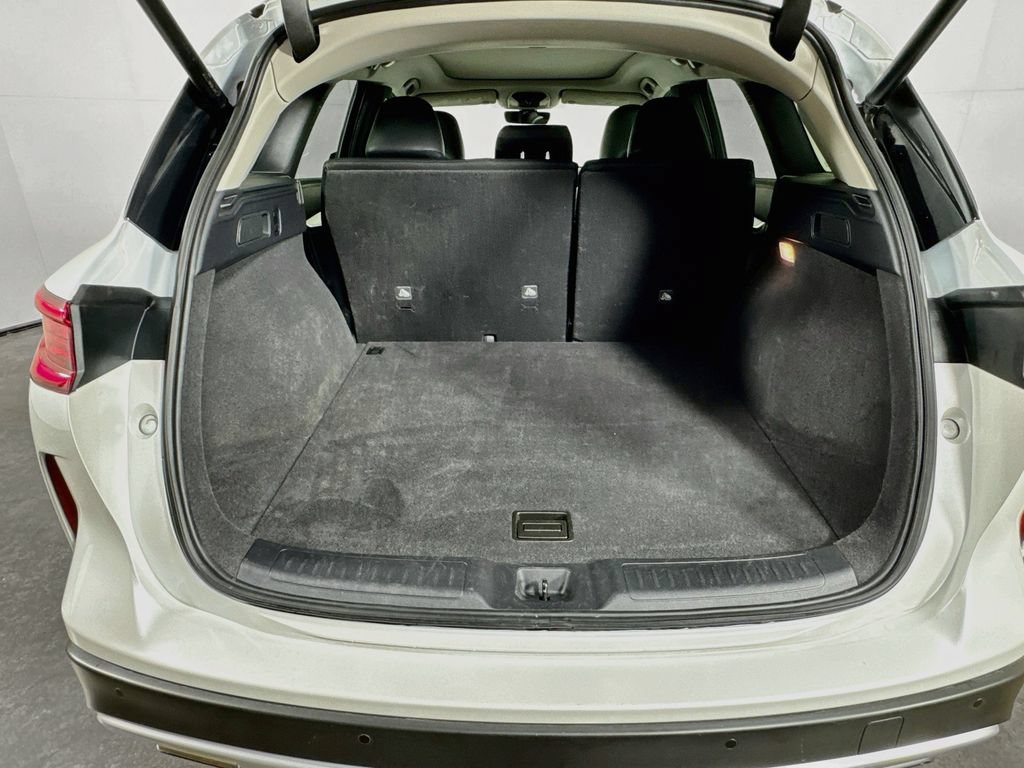 Certified 2023 INFINITI QX50 Luxe FWD image 35