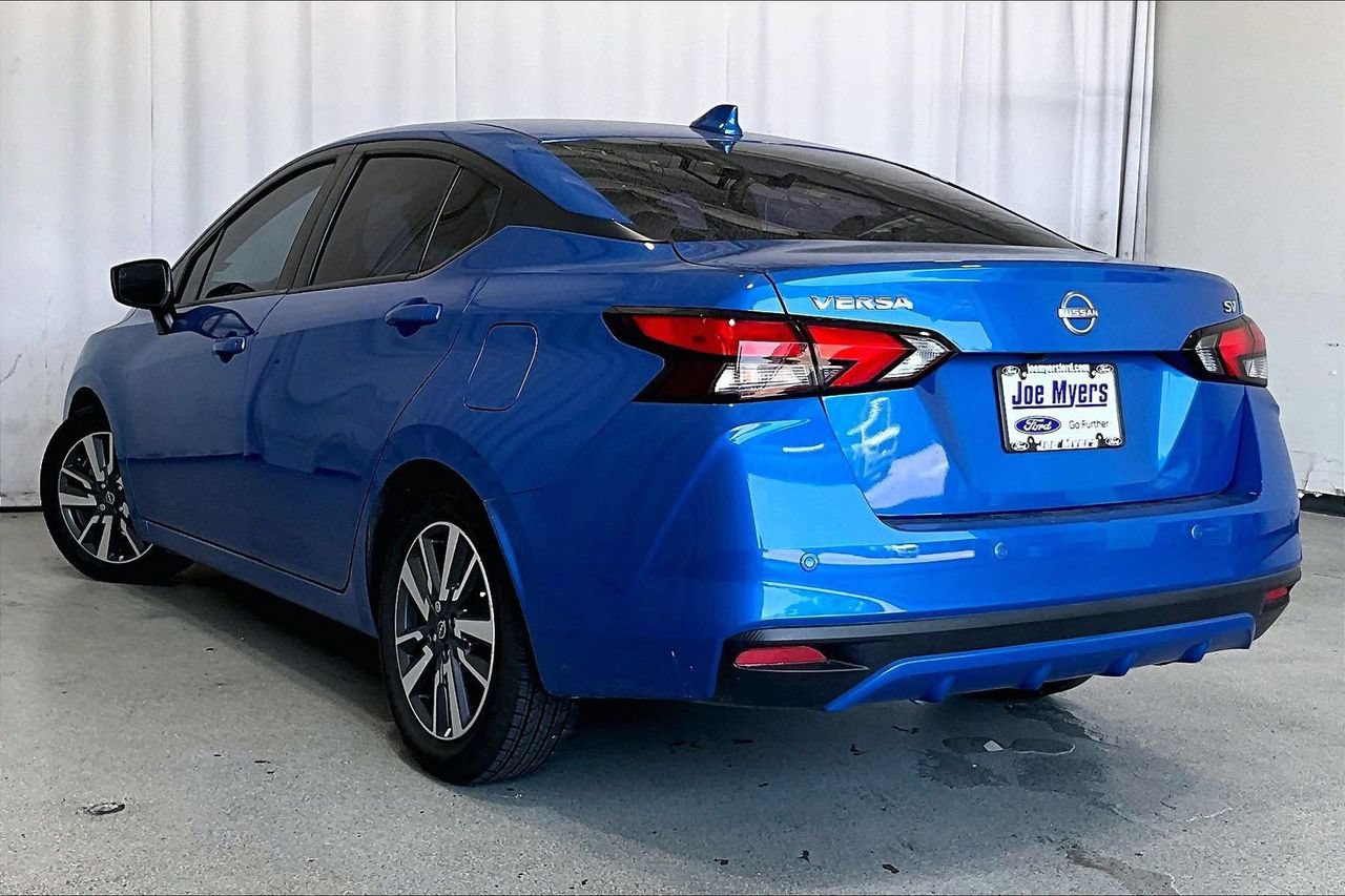 Used 2023 Nissan Versa SV FWD image 5