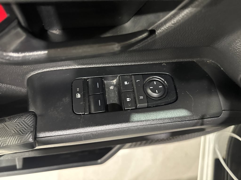 Used 2025 Toyota Tacoma SR RWD image 17