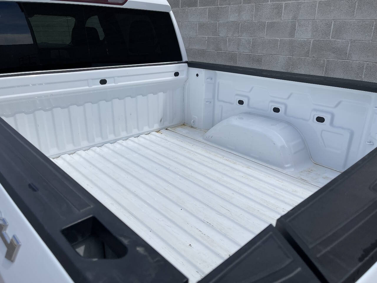 Used 2022 GMC Sierra 1500 SLE AWD/4WD image 6