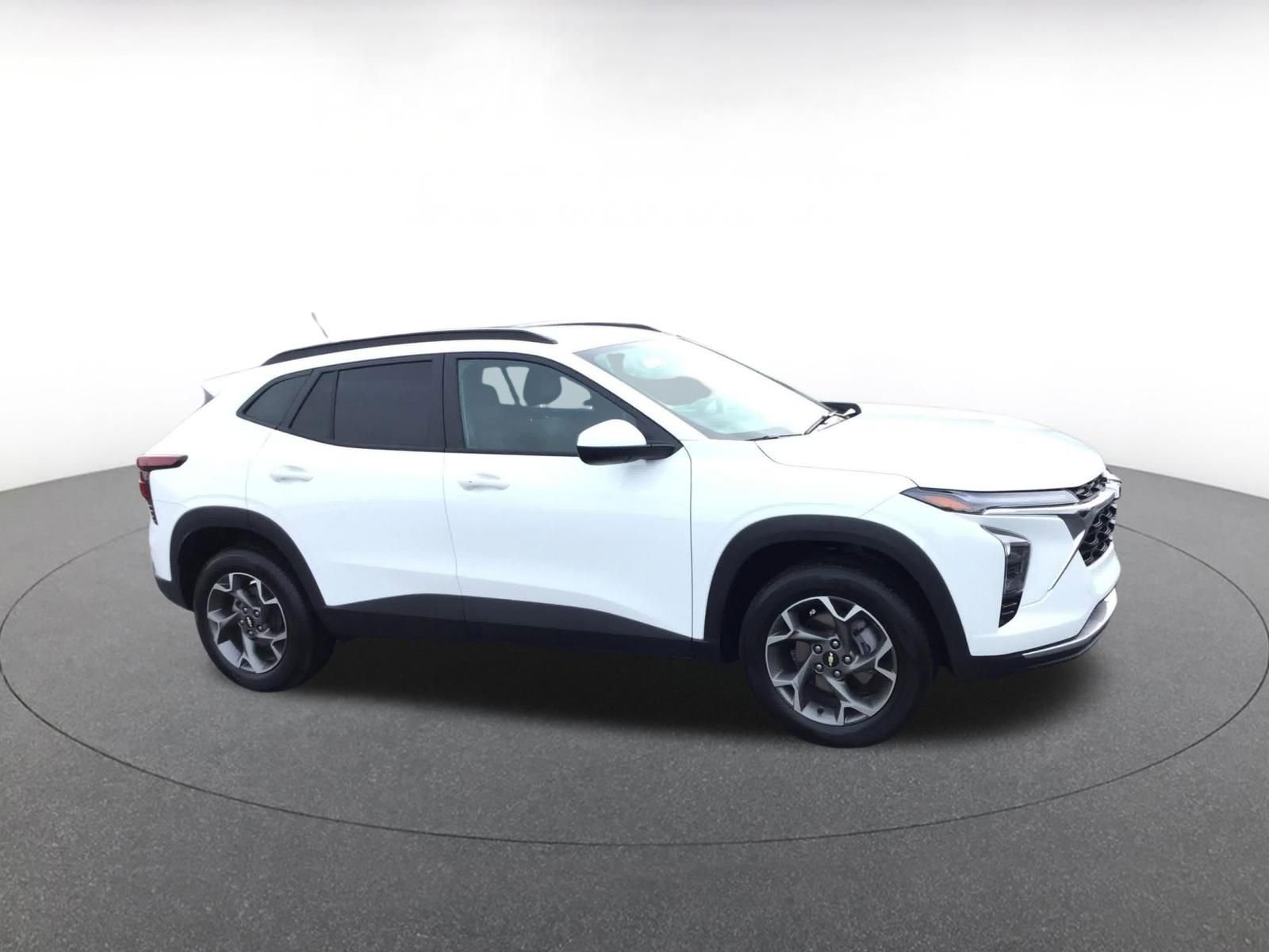 Used 2025 Chevrolet Trax LT w/ LT Convenience Package video 2