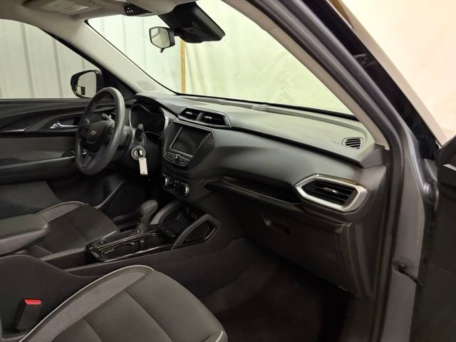 Used 2021 Chevrolet TrailBlazer LS FWD image 17