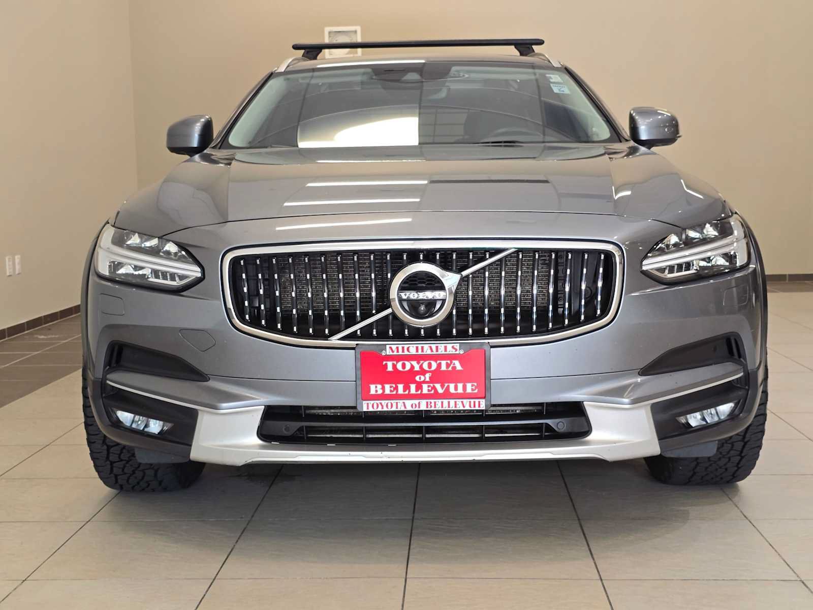 Used 2020 Volvo V90 T6 Cross Country AWD/4WD image 6