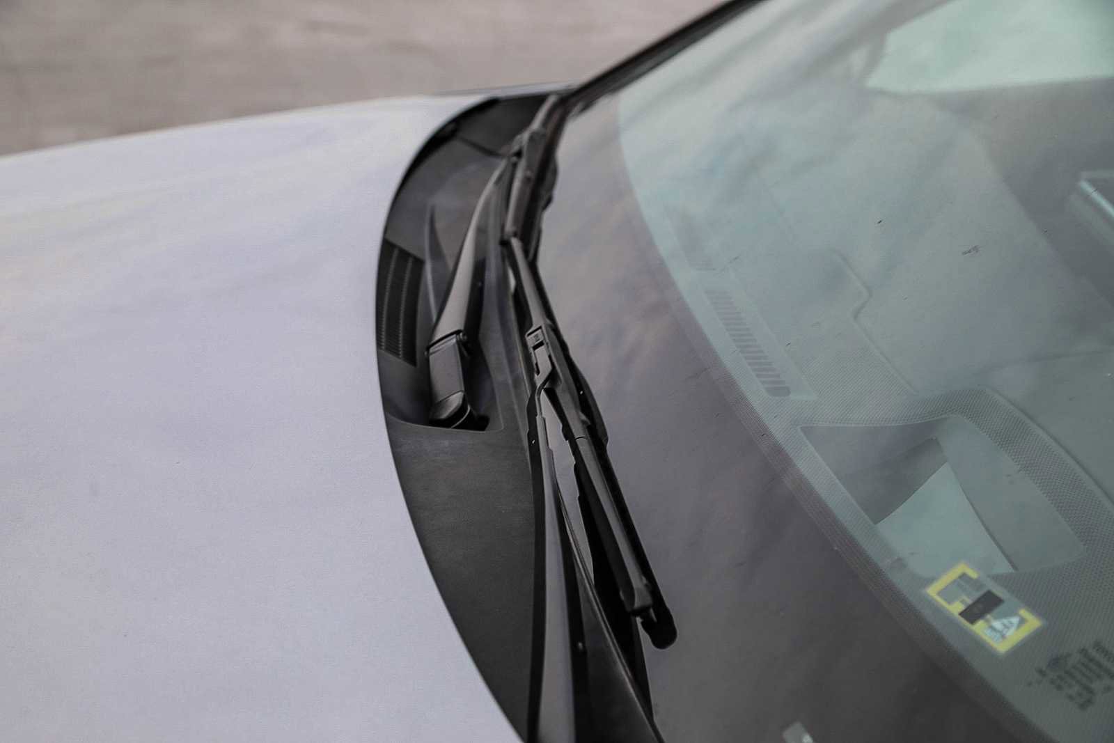 Certified 2020 Toyota Avalon Limited image 18