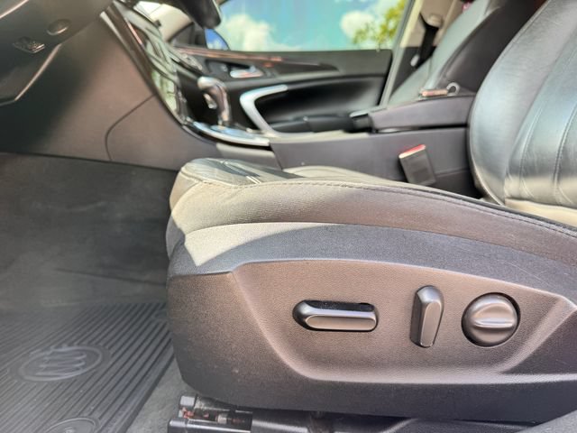 Used 2016 Buick Regal Premium FWD image 32