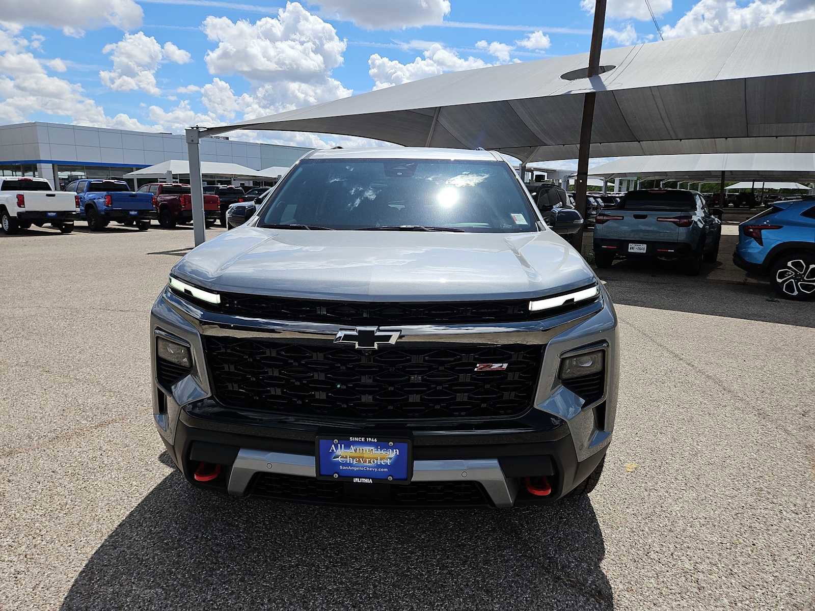 New 2026 Chevrolet Traverse Z71 w/ Enhanced Driving Package image 3