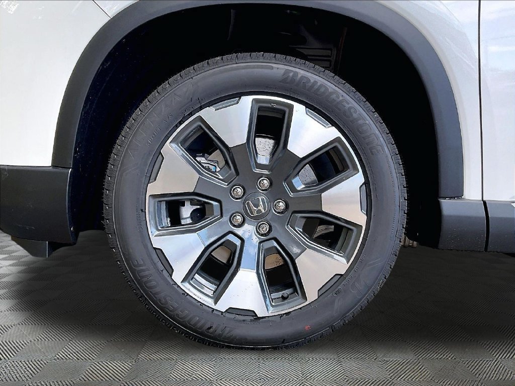 New 2026 Honda Pilot Touring image 8