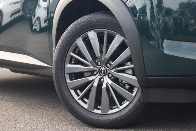 Certified 2025 Nissan Pathfinder SL w/ SL Premium Package FWD image 3