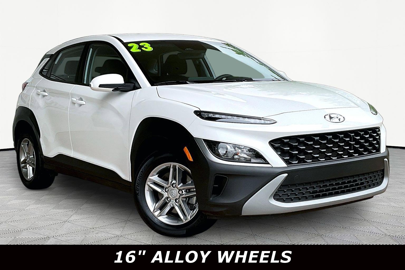 Used 2023 Hyundai Kona SE w/ Cargo Package AWD/4WD image 3