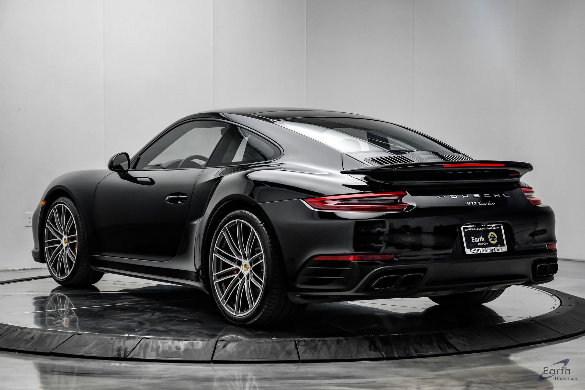 Used 2017 Porsche 911 Turbo AWD/4WD image 9