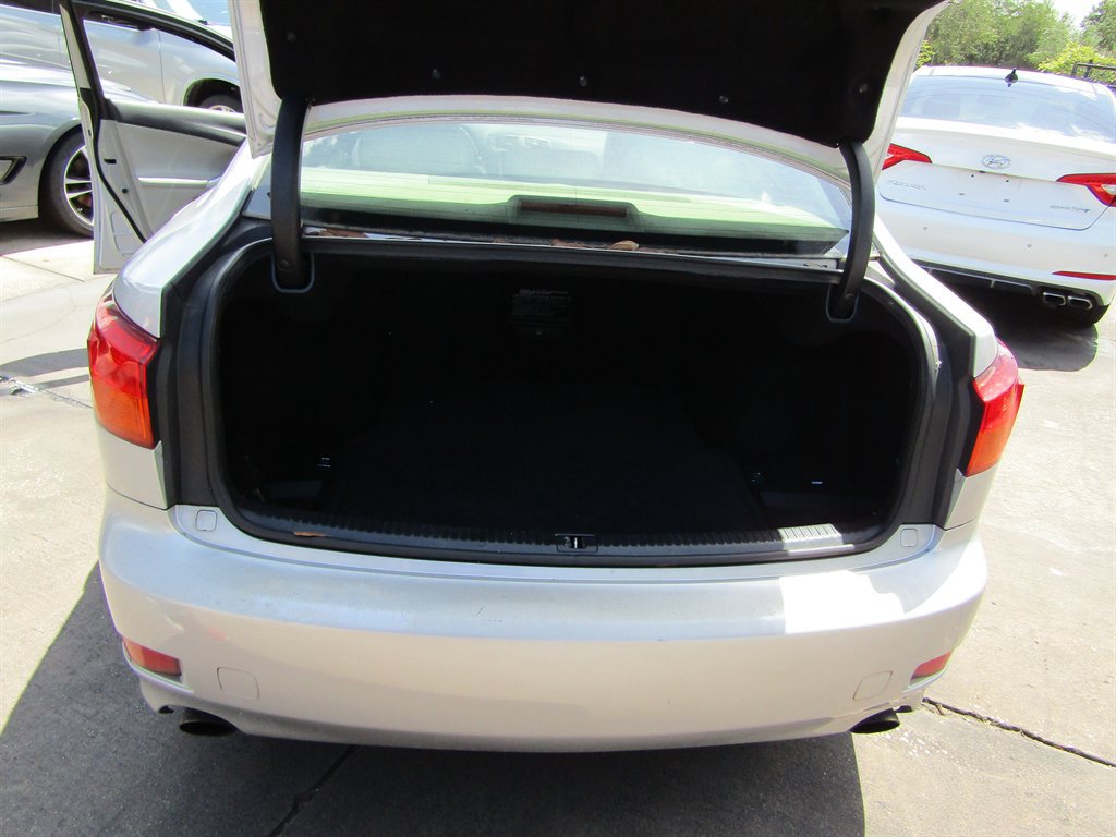 Used 2008 Lexus IS 250 RWD image 7