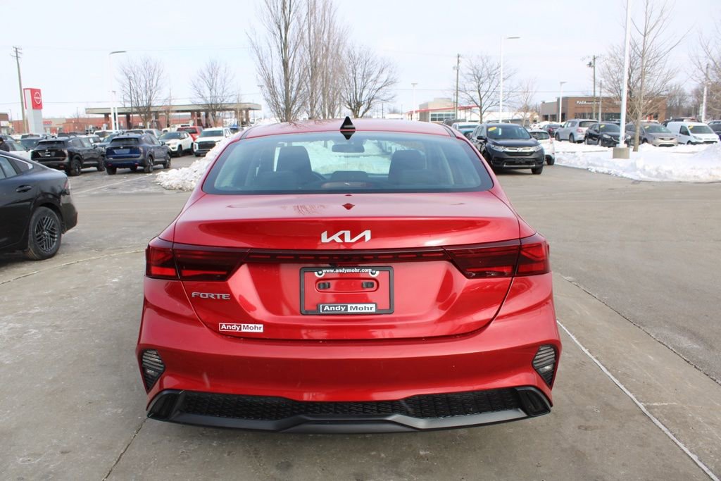 Used 2024 Kia Forte LXS image 8