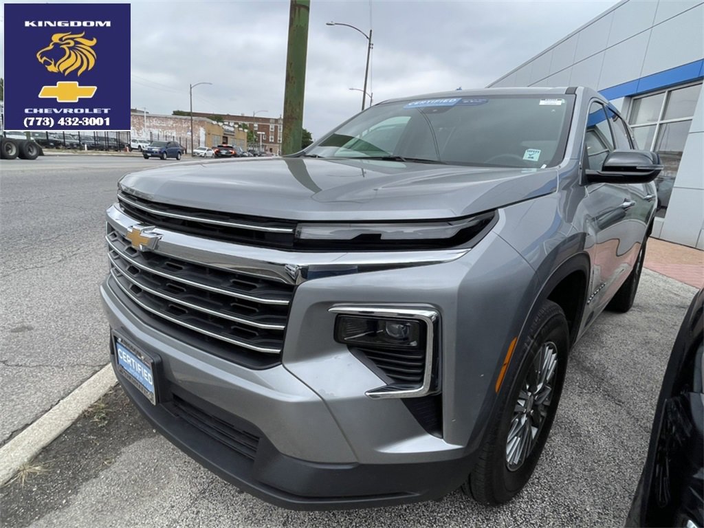 Certified 2025 Chevrolet Traverse LT image 1