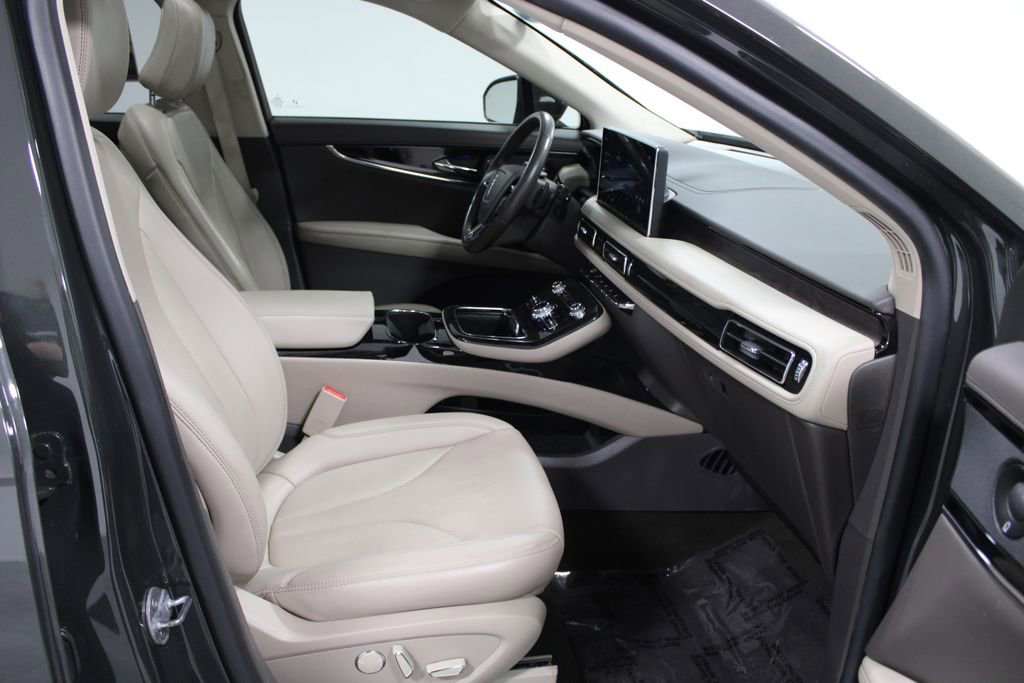 Used 2023 Lincoln Nautilus Reserve w/ Equipment Group 201A AWD/4WD image 31