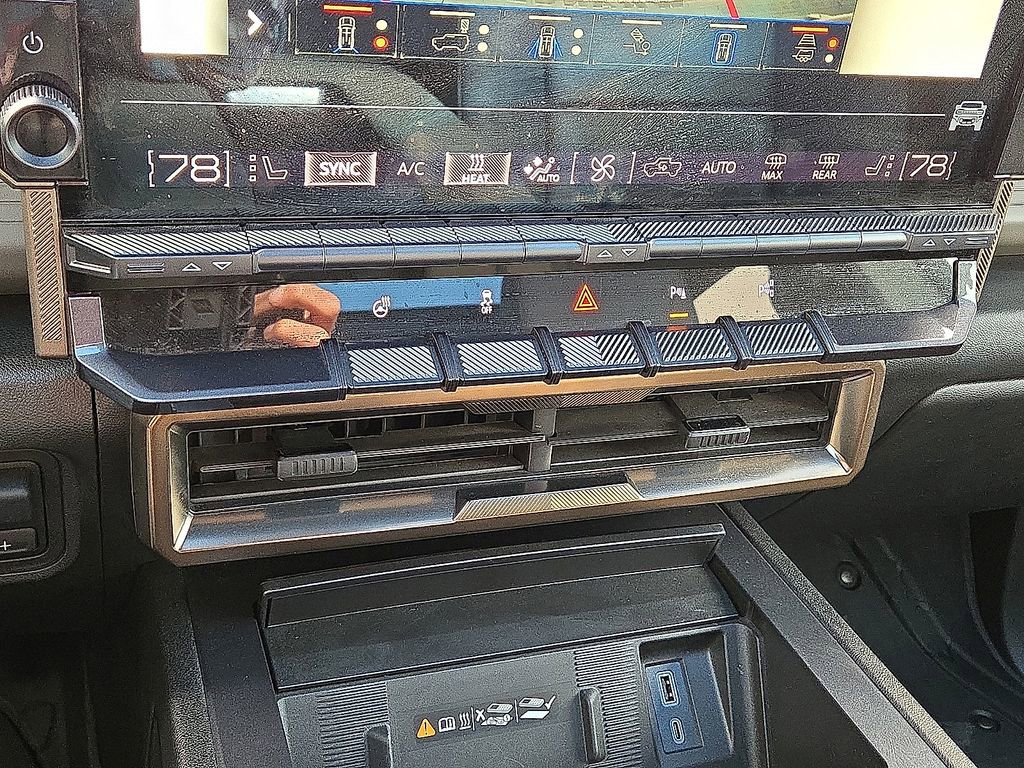 Used 2024 GMC Hummer EV 3X w/ LPO, Sport Package image 28