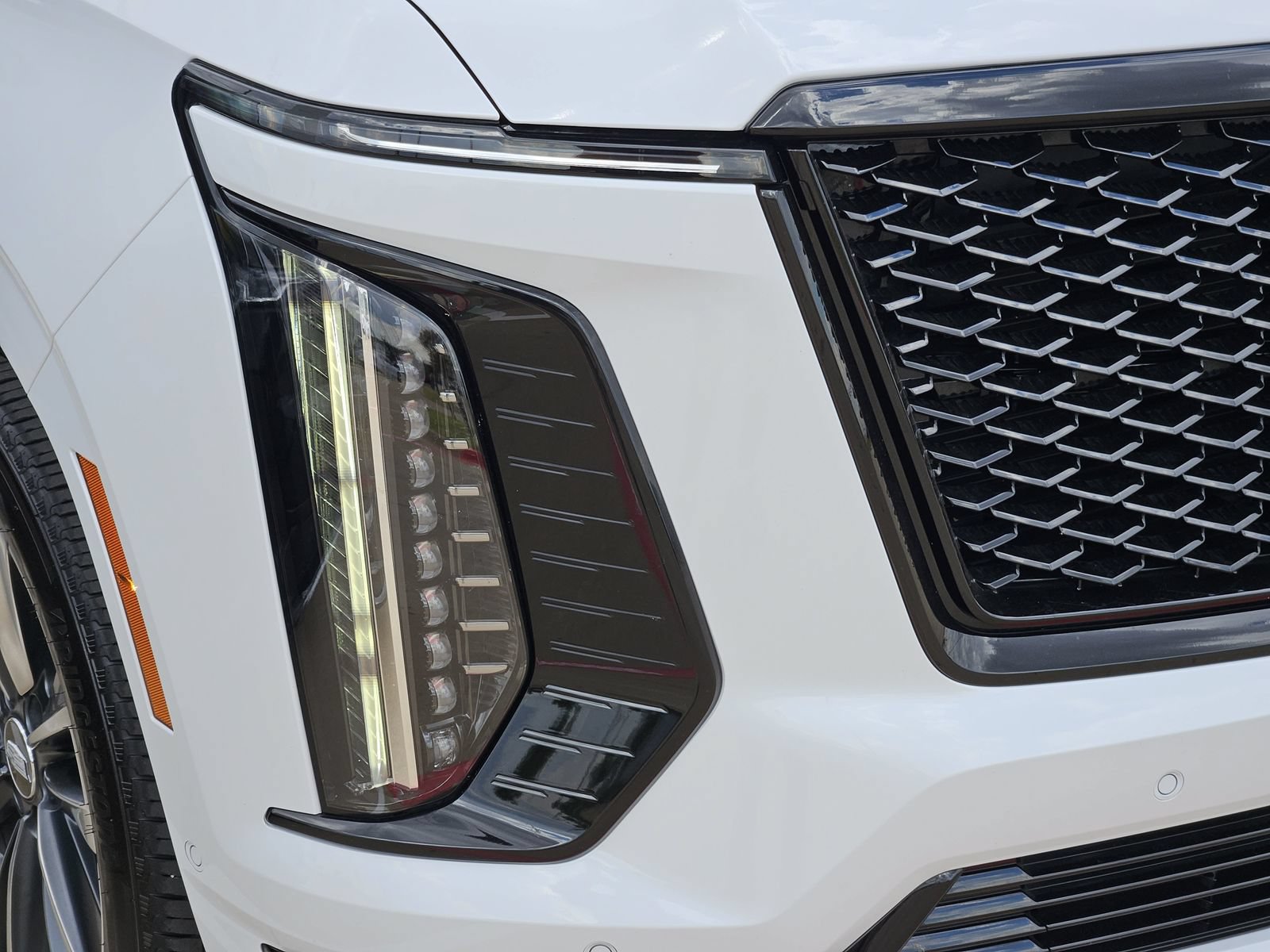 Certified 2026 Cadillac Escalade Sport AWD/4WD image 9